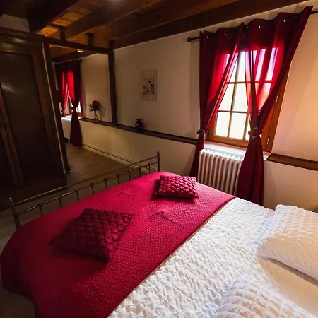 Maison d'hôtes Maison D'hote La Grange Aux Ayres 4*