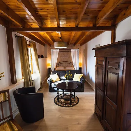Maison D'hote La Grange Aux Ayres * Olloix
